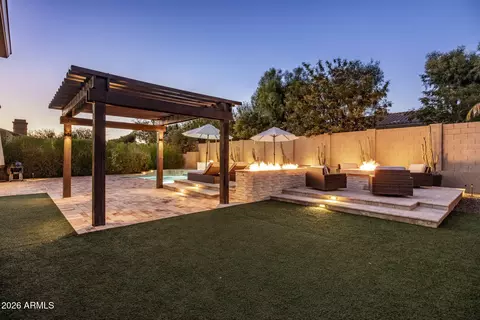 Exterior - 3950 E Patrick Ln, Phoenix, AZ 85050 photo 6 of 12