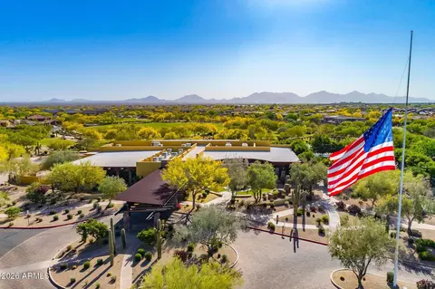 View/Area - 3950 E Patrick Ln, Phoenix, AZ 85050 photo 3 of 13