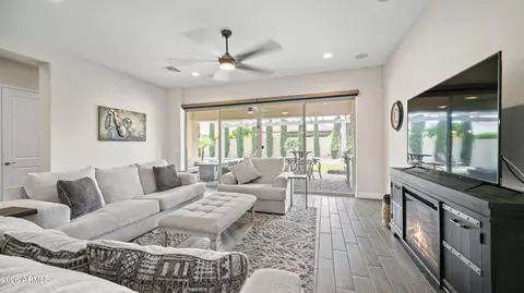 Living - 10356 E Wavelength Ave, Mesa, AZ 85212 photo 1 of 2