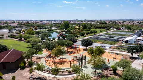 View/Area - 10356 E Wavelength Ave, Mesa, AZ 85212 photo 6 of 10