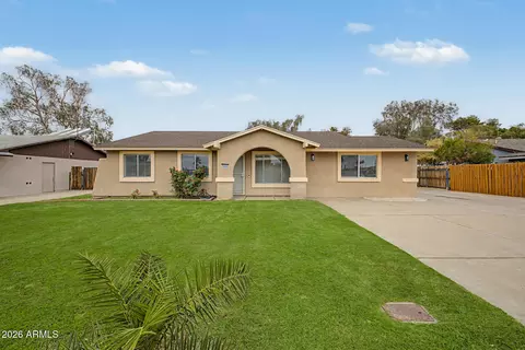 3008 W Angela Dr, Phoenix, AZ 85053