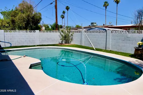 Exterior - 3824 N 8th Ave, Phoenix, AZ 85013 photo 2 of 5