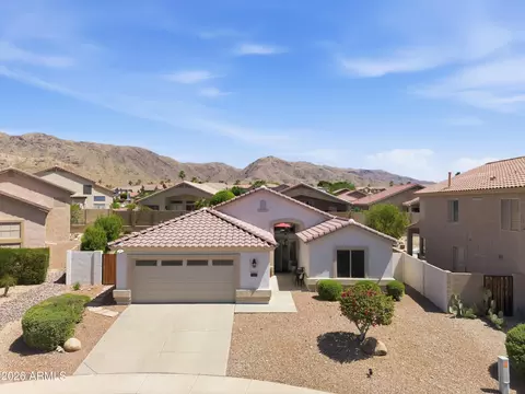 1834 W Amberwood Dr, Phoenix, AZ 85045