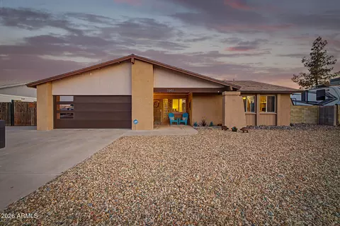 3801 W Campo Bello Dr, Glendale, AZ 85308