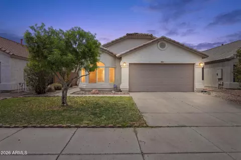 921 E Montoya Ln, Phoenix, AZ 85024