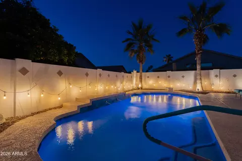 Exterior - 1800 E Sagebrush St, Gilbert, AZ 85296 photo 6 of 7
