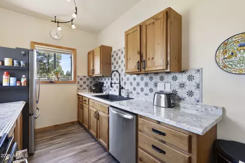 Kitchen - 13428 E Keith Dr, Parks, AZ 86018 photo 5 of 5