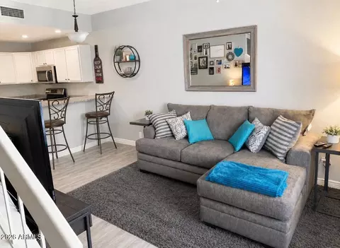 2201 N Comanche Dr #1046, Chandler, AZ 85224