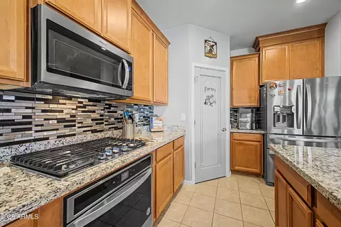 37067 N Lokai Dr, San Tan Valley, AZ 85140