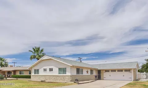 3122 E Shangri La Rd, Phoenix, AZ 85028