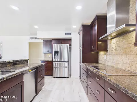 Kitchen - 3122 E Shangri La Rd, Phoenix, AZ 85028 photo 5 of 5