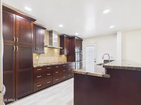 Kitchen - 3122 E Shangri La Rd, Phoenix, AZ 85028 photo 2 of 5
