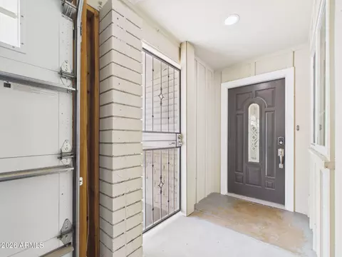 Entry Way - 3122 E Shangri La Rd, Phoenix, AZ 85028 photo 3 of 3