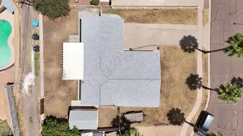 View/Area - 3122 E Shangri La Rd, Phoenix, AZ 85028 photo 4 of 8