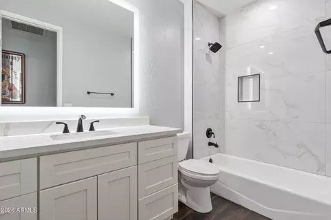 Bath - 4575 Encinas Ave, Gilbert, AZ 85234 photo 4 of 4