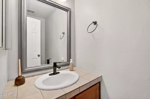 Bath - 5402 E Windsor Ave #41, Phoenix, AZ 85008 photo 2 of 2