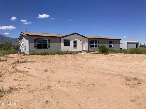 8867 E Bloomfield Rd, Hereford, AZ 85615