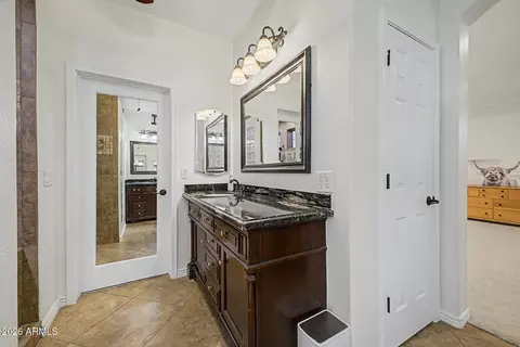 Bath - 134 E Frances Ln, Gilbert, AZ 85295 photo 3 of 7