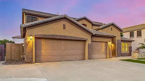 Exterior - 134 E Frances Ln, Gilbert, AZ 85295 photo 4 of 14