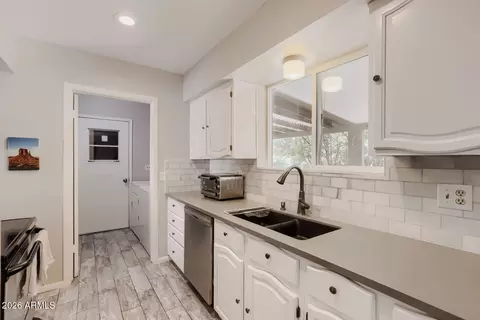 95 W San Remo St, Gilbert, AZ 85233