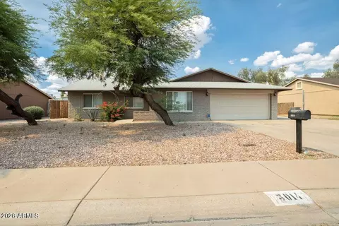 3014 W Angela Dr, Phoenix, AZ 85053