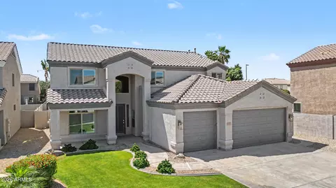 Exterior - 620 N Pheasant Dr, Gilbert, AZ 85234 photo 2 of 13