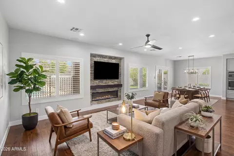 Living - 620 N Pheasant Dr, Gilbert, AZ 85234 photo 3 of 7
