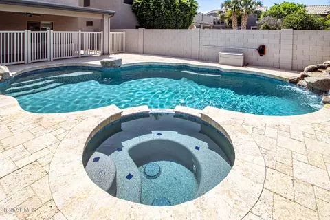 Exterior - 620 N Pheasant Dr, Gilbert, AZ 85234 photo 6 of 13