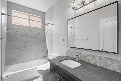 Bath - 620 N Pheasant Dr, Gilbert, AZ 85234 photo 1 of 5