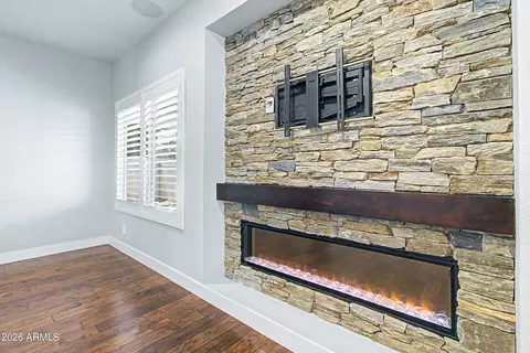 Living - 620 N Pheasant Dr, Gilbert, AZ 85234 photo 7 of 7