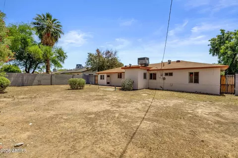 Exterior - 1020 E Oregon Ave, Phoenix, AZ 85014 photo 9 of 9