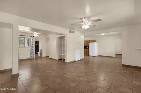 Living - 1020 E Oregon Ave, Phoenix, AZ 85014 photo 1 of 4