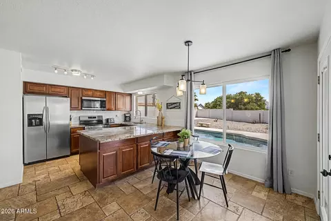 7521 E Princess Dr, Mesa, AZ 85207