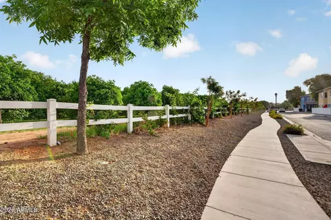 View/Area - 1541 S Malabar Ln, Gilbert, AZ 85296 photo 5 of 7