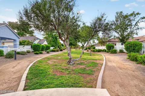 Exterior - 1541 S Malabar Ln, Gilbert, AZ 85296 photo 7 of 9