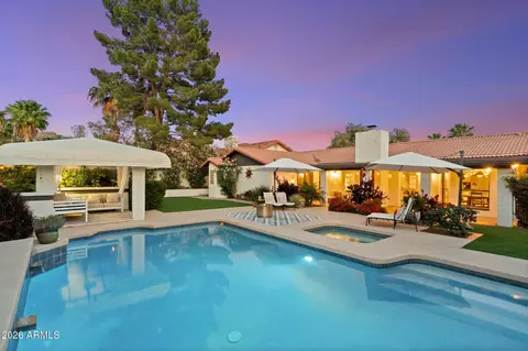 Exterior - 802 E Forest Hills Dr, Phoenix, AZ 85022 photo 27 of 36