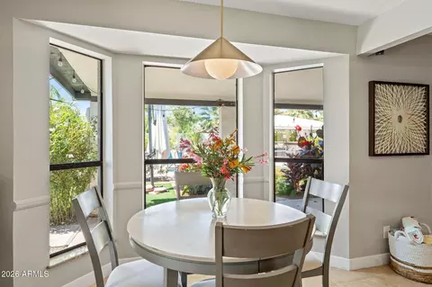 Dining - 802 E Forest Hills Dr, Phoenix, AZ 85022 photo 2 of 3