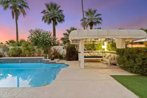 Exterior - 802 E Forest Hills Dr, Phoenix, AZ 85022 photo 30 of 36