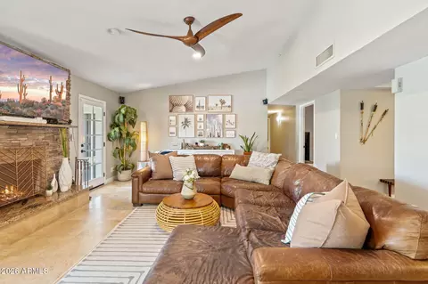 Living - 802 E Forest Hills Dr, Phoenix, AZ 85022 photo 6 of 8