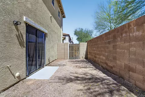 Exterior - 25933 N 53rd Dr, Phoenix, AZ 85083 photo 4 of 9