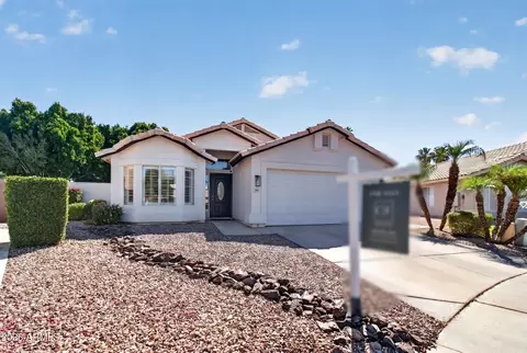 991 N Longmore St, Chandler, AZ 85224