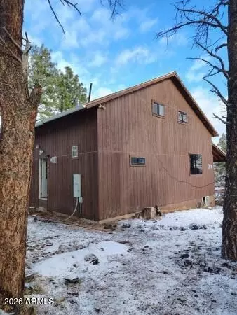 3 County Road N3302 Rd, Vernon, AZ 85940