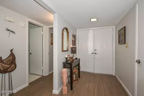 Entry Way - 6237 N 22nd Dr, Phoenix, AZ 85015 photo 1 of 3