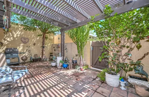 Exterior - 6237 N 22nd Dr, Phoenix, AZ 85015 photo 3 of 8