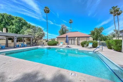 Exterior - 6237 N 22nd Dr, Phoenix, AZ 85015 photo 5 of 8