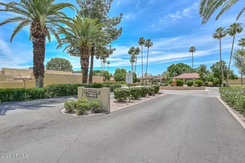 Exterior - 6237 N 22nd Dr, Phoenix, AZ 85015 photo 6 of 8