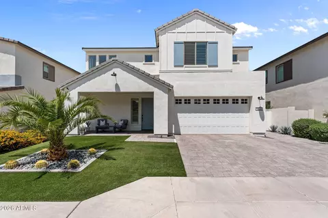 1532 E Rakestraw Ln, Gilbert, AZ 85298