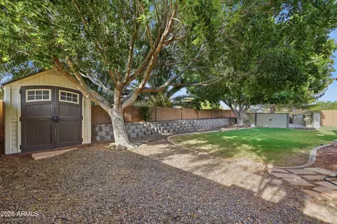 Exterior - 2628 E Beverly Rd, Phoenix, AZ 85042 photo 6 of 6