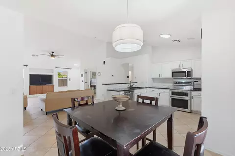 Dining - 2628 E Beverly Rd, Phoenix, AZ 85042 photo 1 of 1