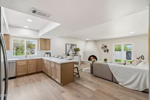 Kitchen - 4309 E Western Star Blvd, Phoenix, AZ 85044 photo 1 of 3
